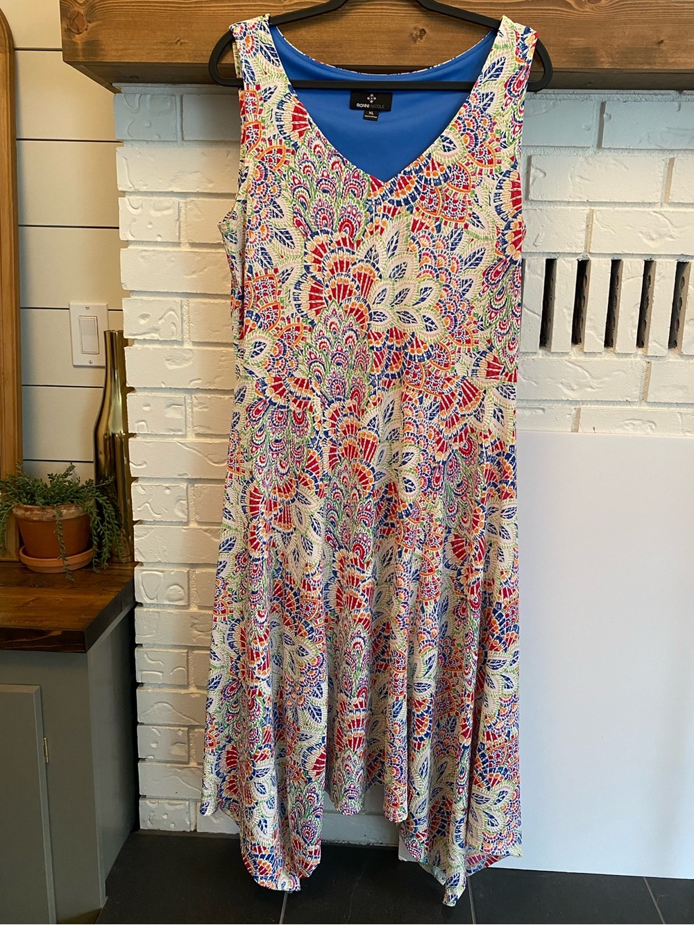 Ronni Nicole XL Paisley Handkerchief Hem Midi Dress V-Neck Stretch Resortwear